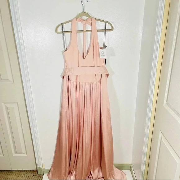 NWT Vera Wang White V-Neck Halter Gown Bridesmaid Dress with Sash Blush Wedding - Picture 2 of 13